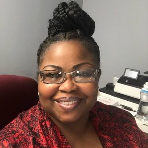 Meet your Posher, Felicia